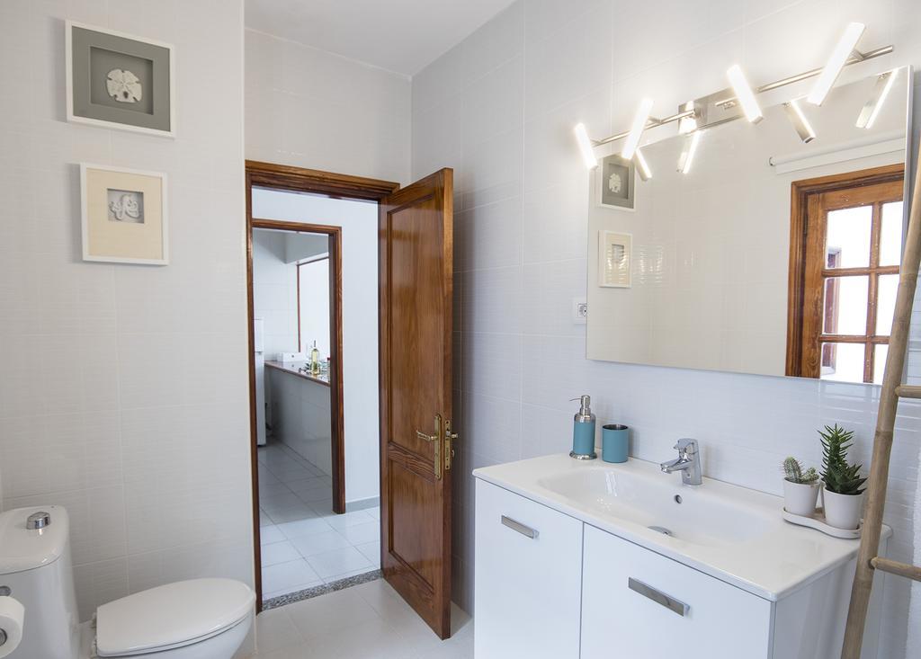 Apartamento Almirante Vv Arrecife  Extérieur photo